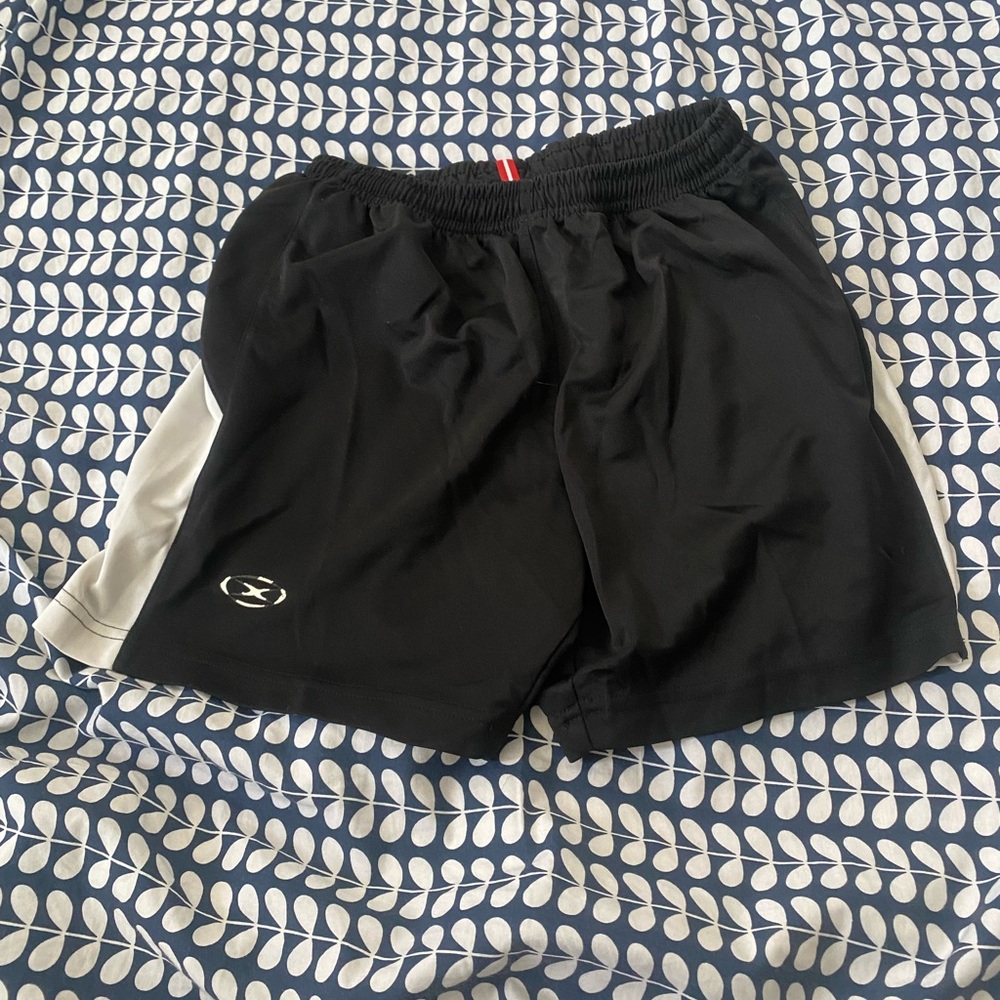 Ara Black and White kid's Athletic Shorts size YM